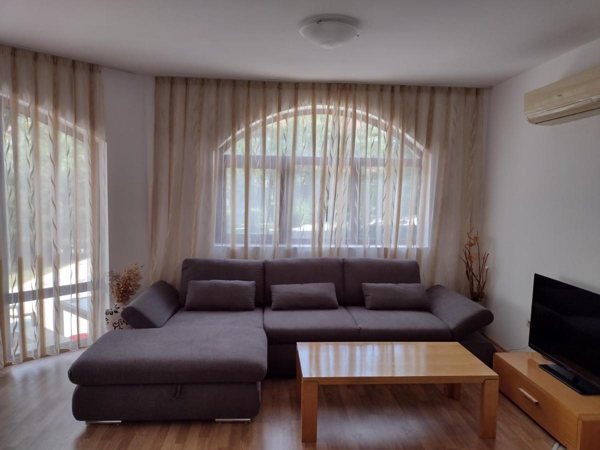 Къща За Гости Мускат 2 Aheloi Exterior foto