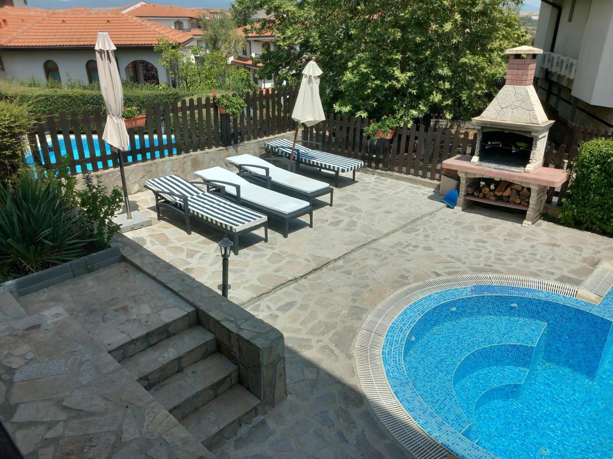 Къща За Гости Мускат 2 Aheloi Cameră foto