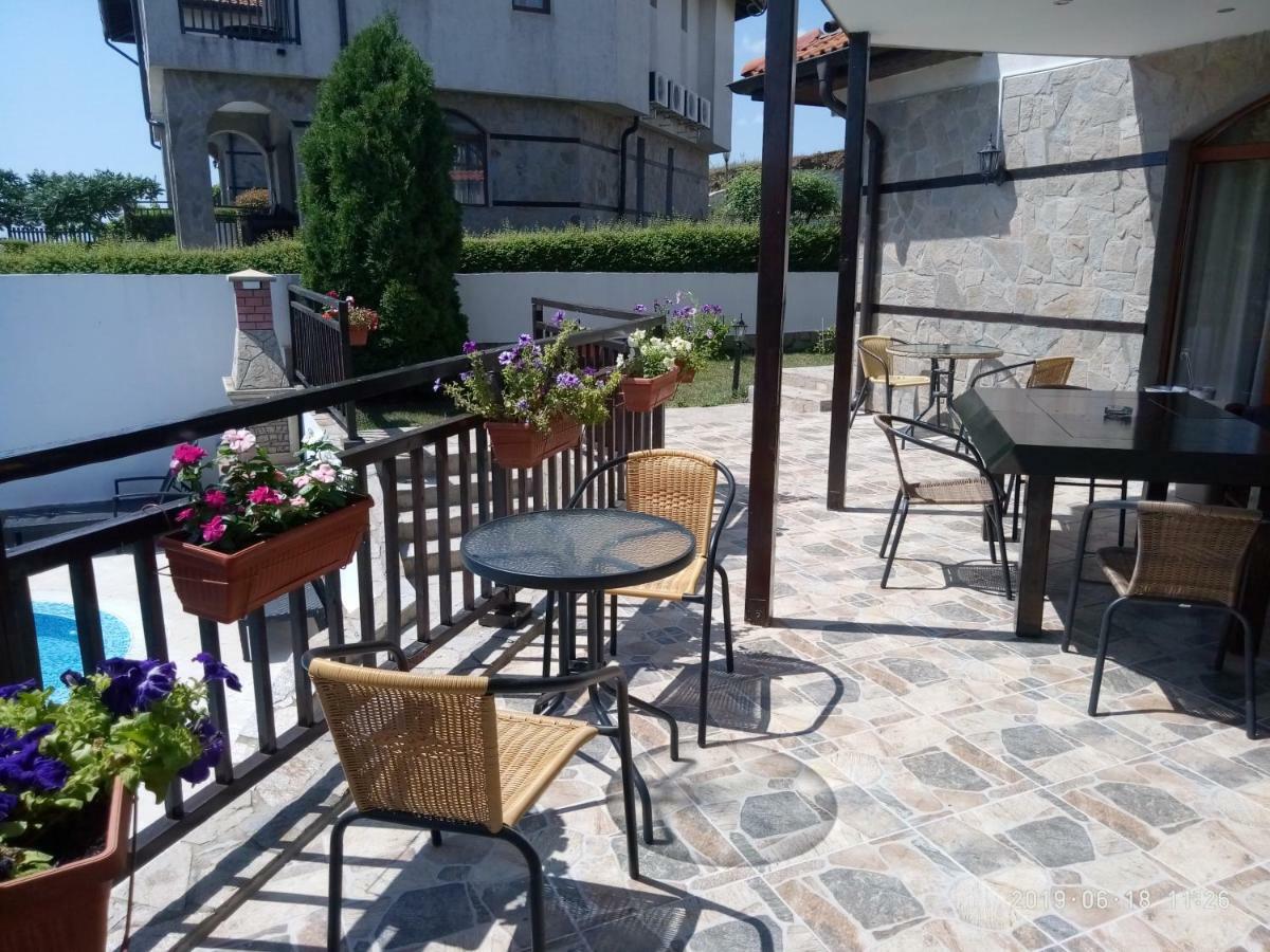 Къща За Гости Мускат 2 Aheloi Exterior foto
