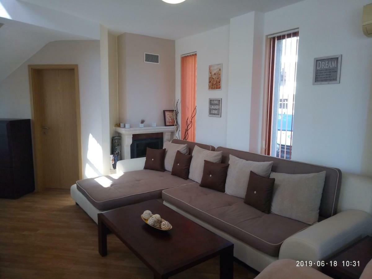 Къща За Гости Мускат 2 Aheloi Exterior foto